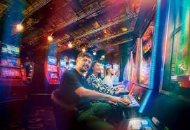 Live roulette table with spinning wheel and betting layout on Dream Gaming